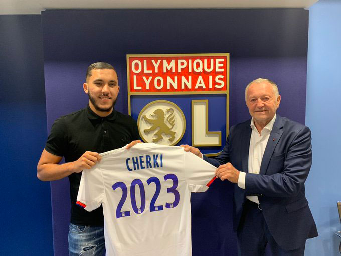 Lyon gia hạn thành công với Cherki