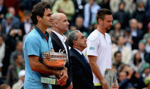 Soderling thua Federer ở chung kết Roland Garros 2009