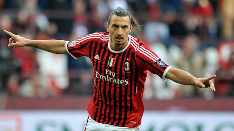 Ibrahimovic sẽ lại ghi bàn giúp Milan có trọn 3 điểm trên sân của Napoli