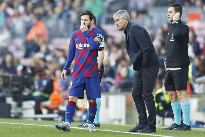 Messi đang thường xuyên chơi ở vị trí hộ công