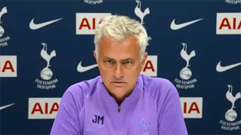 Mourinho: 'M.U có cái may mà chẳng đội nào có'