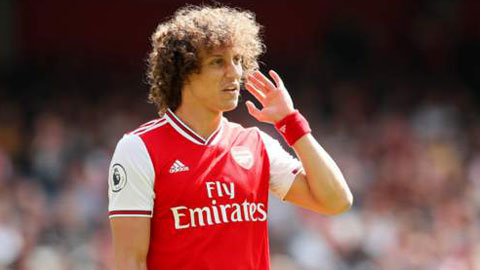 David Luiz từ tội đồ thành người hùng của Arsenal