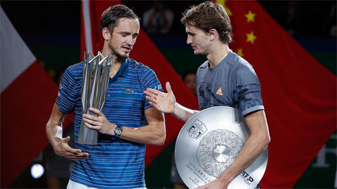 Daniil Medvedev thắng Alexander Zverev ở chung kết Thượng Hải Masters năm ngoái