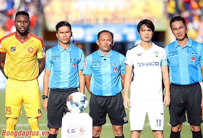 Ở vòng 11 V.League, trong chuyến làm khách trên sân của Thanh Hóa, HAGL để lại một điểm nhấn thú vị ngoài đường piste.
