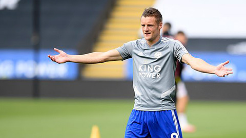 Thua M.U, Vardy vẫn là Vua phá lưới già nhất nước Anh Thua M.U, Vardy vẫn là Vua phá lưới già nhất nước Anh