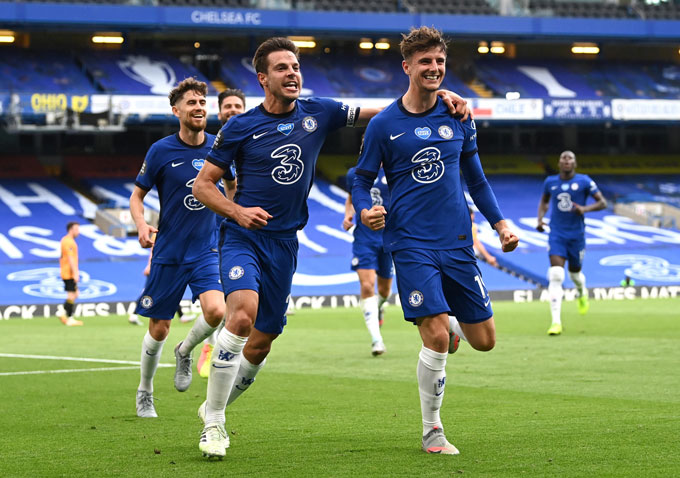 Chelsea đã giành 1 suất vào top 4 Ngoại hạng Anh, điều mà không nhiều người tin họ sẽ làm được trước mùa giải