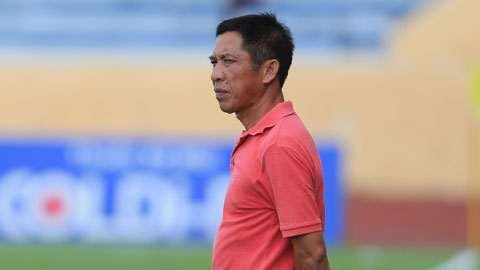 Tiếp quản Quảng Nam FC ở thời điểm khó khăn này là thách thức nhưng cũng là cơ hội với HLV Đào Quang Hùng	 Ảnh: ĐỨC CƯỜNG