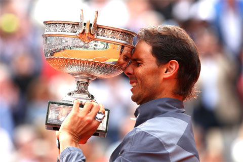 Nadal, 34 tuổi, đã giành được 85 danh hiệu ATP và có 209 tuần giữ ngôi số một thế giới