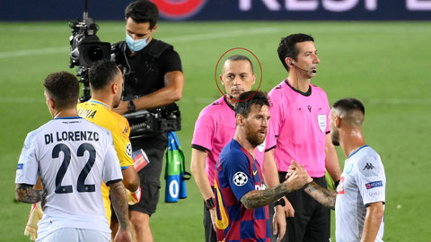 Cakir khiến Messi nổi giận