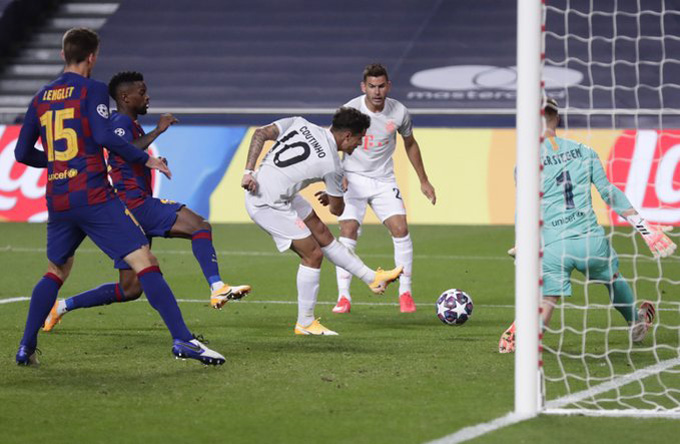 Coutinho lập cú đúp bàn thắng chỉ trong vòng 5 phút cuối trận