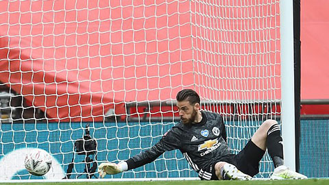 De Gea là 'quạ đen' của M.U ở các trận bán kết De Gea bắt chính 3 trận bán kết mùa này và M.U đều bị loại