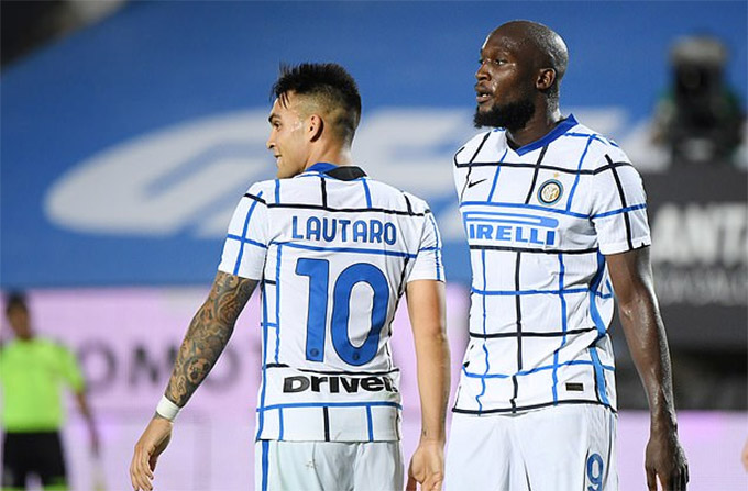 Ở Inter, Lukaku có trợ thủ đắc lực trên hàng tấn công là Martinez