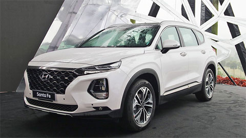Hyundai Santa Fe thống trị phân khúc SUV 7 chỗ 'đè bẹp' Ford Everest, Mazda CX-8 trong tháng 7/2020