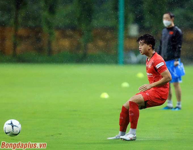 Trần Danh Trung, tiền đạo từng chơi tốt trong đội hình U23 Việt Nam tại vòng loại U23 châu Á 2020 tiếp tục được HLV Park Hang Seo trao cơ hội 