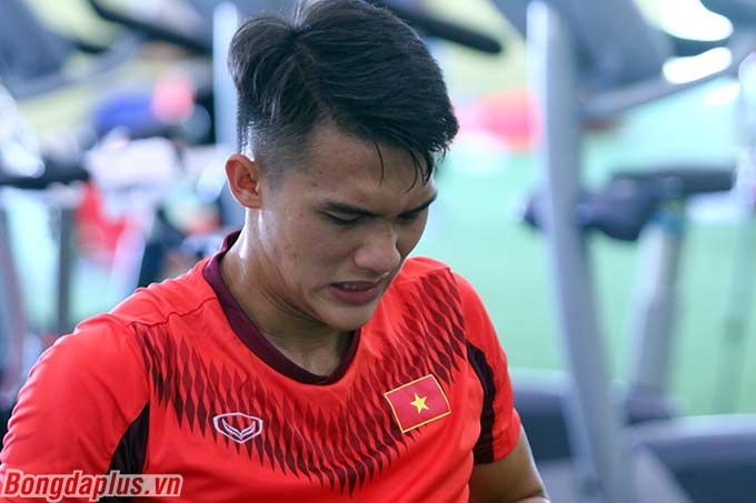 HLV Troussier cho biết trước mắt ông sẽ nghiên cứu tập trung vào Australia - đối thủ của U19 Việt Nam ở trận mở màn 