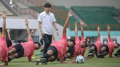 ĐT Indonesia: HLV Shin Tae Yong loại 2 cầu thủ trẻ vô kỷ luật