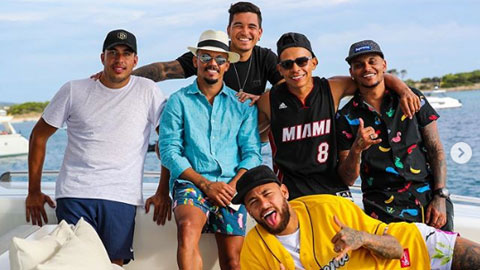 Neymar kết bạn với  “hot boy” trên Netflix