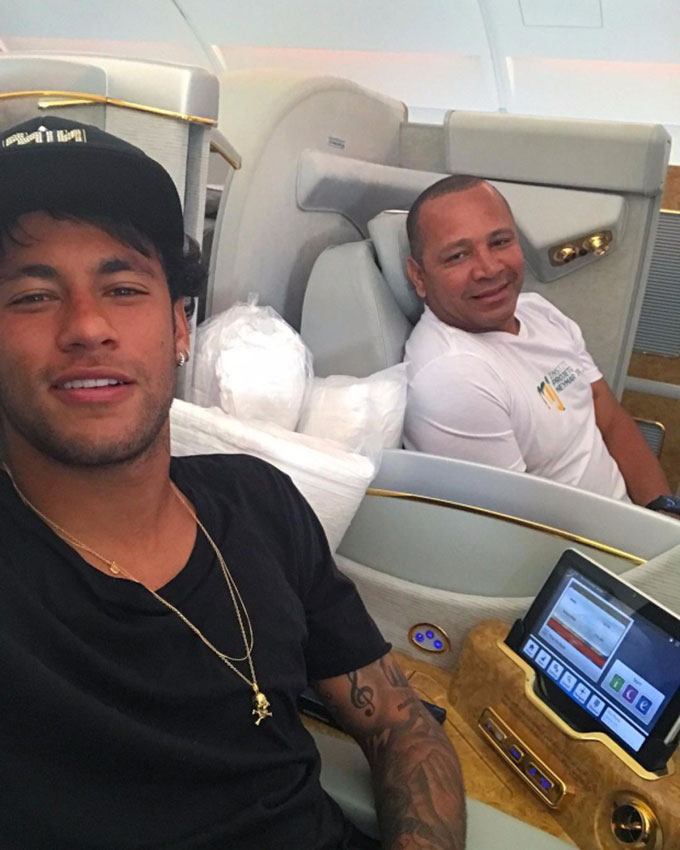 Neymar chỉ tin cha mình 