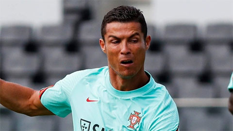 Ronaldo bị nhiễm trùng bàn chân, nguy cơ lỡ trận gặp Croatia