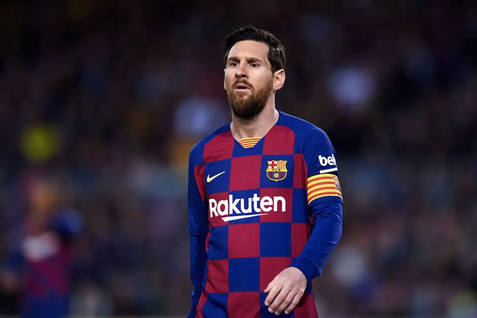 Messi không muốn xảy ra cuộc chiến với Barca
