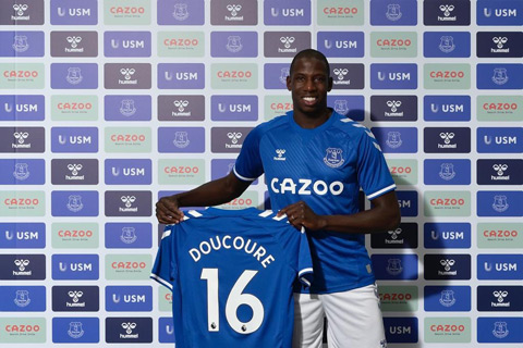 Doucoure khoác áo số 16 tại Everton