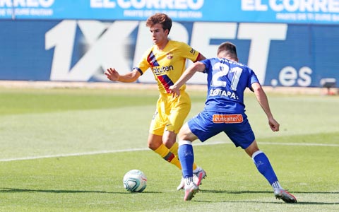 Riqui Puig được kỳ vọng là một nhạc trưởng tương lai của Barca