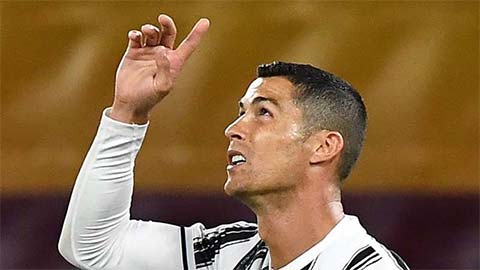  Ronaldo vẫn thấy tương lai tươi sáng dù Juve bị Roma cầm hòa