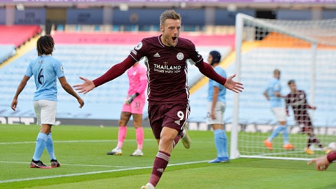 Jamie Vardy 'lão hóa ngược': Ông hoàng chạm bóng