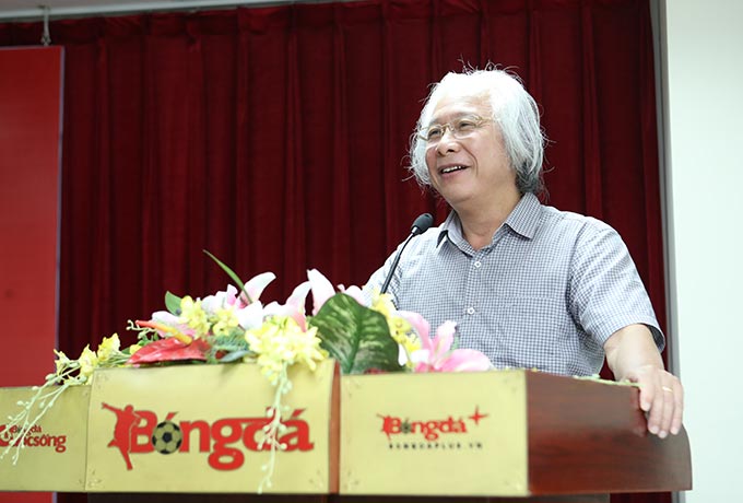 Đồng chí Nguyễn Văn Phú bày tỏ niềm hạnh phúc trước công tác phát triển đảng ngày càng được củng cố, bền vững của chi bộ Nội dung nói riêng cũng như Đảng bộ Tạp chí Bóng đá nói chung