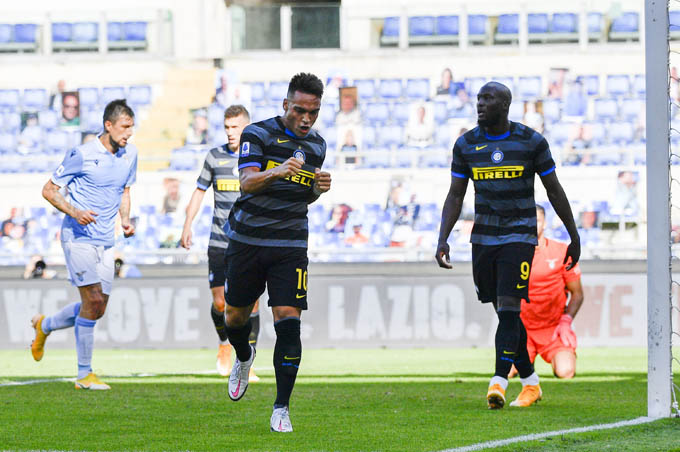 Niềm vui của Lautaro Martinez sau khi ghi bàn vào lưới Lazio