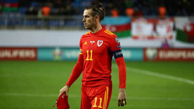 Gareth Bale (Xứ Wales): Hè 2013, Real chi ra 105 triệu euro để đón Bale về với sân Bernabeu. Đó là khoản đầu tư hợp lý khi Bale góp công mang về những chiếc cúp sau đó cho Real, bao gồm Champions League