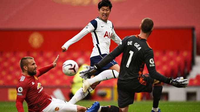 5. Son Heung-Min (Tottenham): Sự xuất hiện của Son ở trận đấu với Man United chắc chắn làm cho tất cả phải giật mình khi Jose Mourinho nói rằng anh không thể ra sân. Tuy nhiên, ngôi sao người Hàn Quốc đã ghi dấu ấn đậm nét với 2 bàn, 1 kiến tạo và tạo ra 5 cơ hội ngon ăn khác
