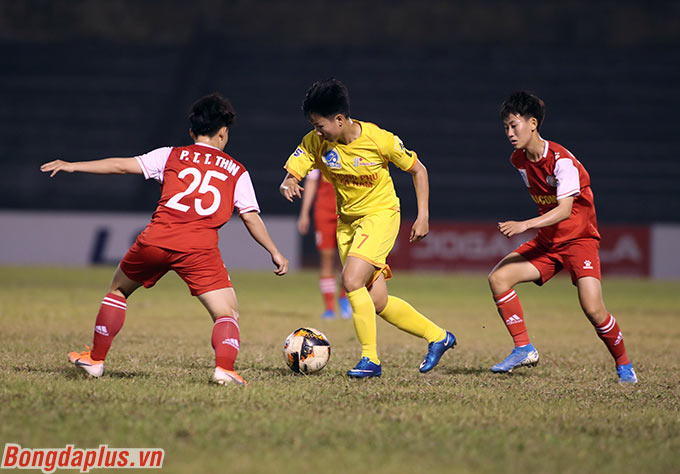 Phút 69, Lê Thị Thanh Lâm bật cao đánh đầu hiểm hóc đánh bại thủ thành Khổng Thị Hằng sau quả đá phạt góc đẳng cấp của đội trưởng Tuyết Dung, mang về bàn thắng duy nhất cho trận đấu