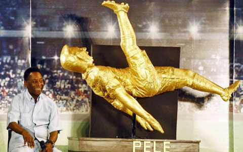 Bảo tàng bóng đá Brazil sắp có thêm một bức tượng đặt ngay bên cạnh Pele…