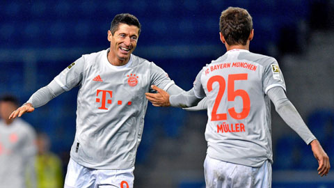 Bộ đôi Lewy (trái) - Mueller tỏa sáng rực rỡ trong trận Bayern đá trên sân của Bielefeld