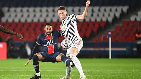 McTominay chỉ 'chơi với 1 mắt' trong trận Man United đánh bại PSG