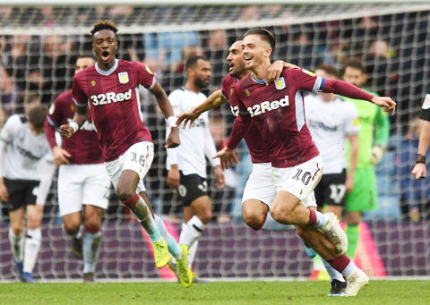Aston Villa rất hưng phấn với cơ hội toàn thắng cả 5 trận đầu mùa