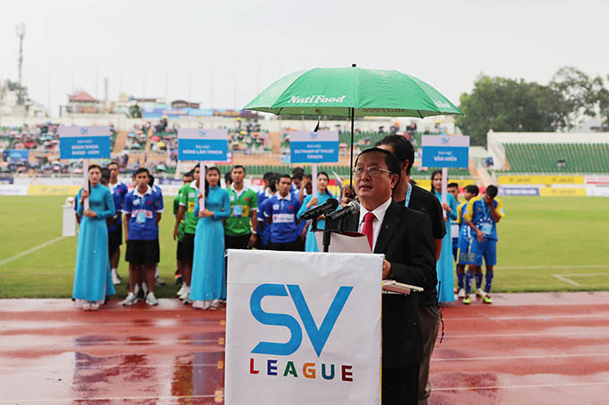Ủy viên BCH Trung ương Đảng, Giám đốc ĐHQG TP.HCM Huỳnh Thành Đạt phát biểu chào mừng các đội về dự giải 