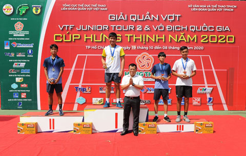 Nguyễn Quang Vinh (Hưng Thịnh – TPHCM) vô địch đơn nam U16