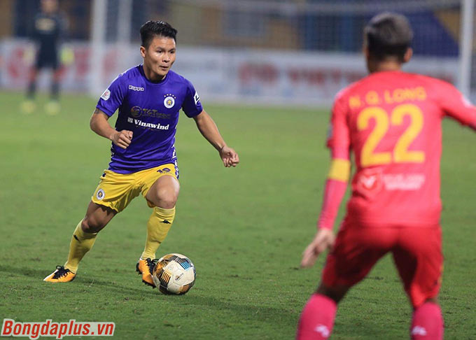 Bên cạnh đó, họ vẫn sở hữu cầu thủ có cái chân trái hay nhất Việt Nam - Nguyễn Quang Hải 