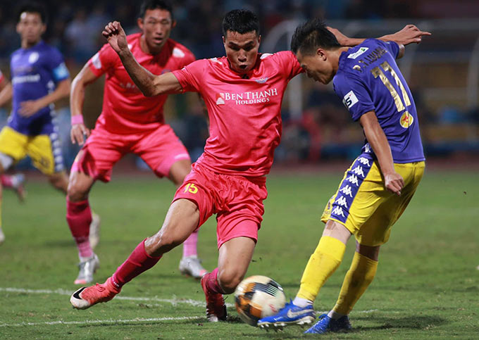 Lão tướng Thành Lương cũng có pha dứt điểm bằng chân trái ở góc rất hẹp đánh bại Sài Gòn FC, nâng tỷ số lên 3-1 