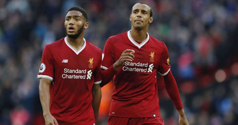 Matip (bên phải) trở lại kịp thời để hợp cùng Gomez thành cặp lá chắn thép cho Liverpool