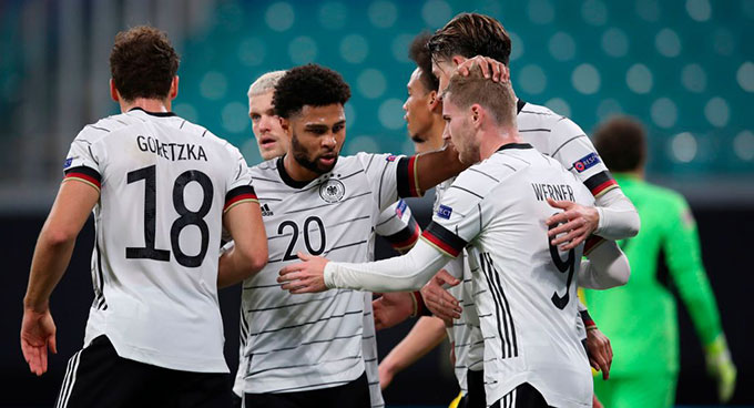 Đức không được phép thua Tây Ban Nha ở lượt trận cuối