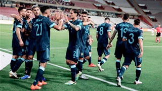 Argentina thắng 2-0 Peru: Albiceleste giờ mới giống một đội bóng