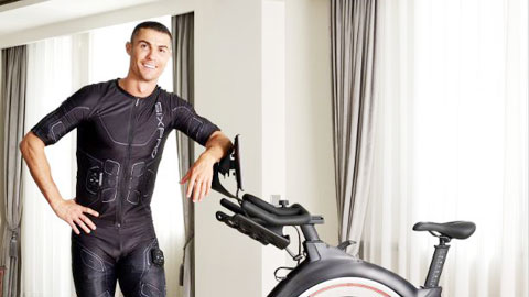 Ronaldo ra mắt dòng máy tập gym 6 múi tại nhà
