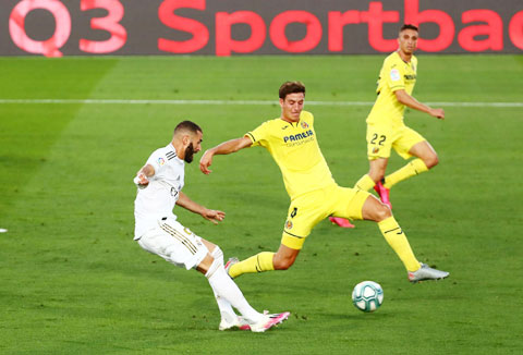 Benzema (trái) và đồng đội sẽ khó giành trọn 3 điểm trước Villarreal