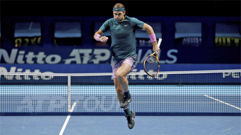 Nguyên nhân Nadal bị loại ở bán kết ATP Finals 2020