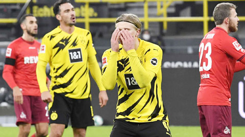 'Thần đồng' Moukoko, điểm sáng duy nhất trong thất bại của Dortmund