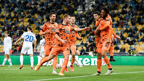 Có lực lượng mạnh nhất, Juve (áo sẫm) sẽ lại đè bẹp đối thủ Dynamo Kiev