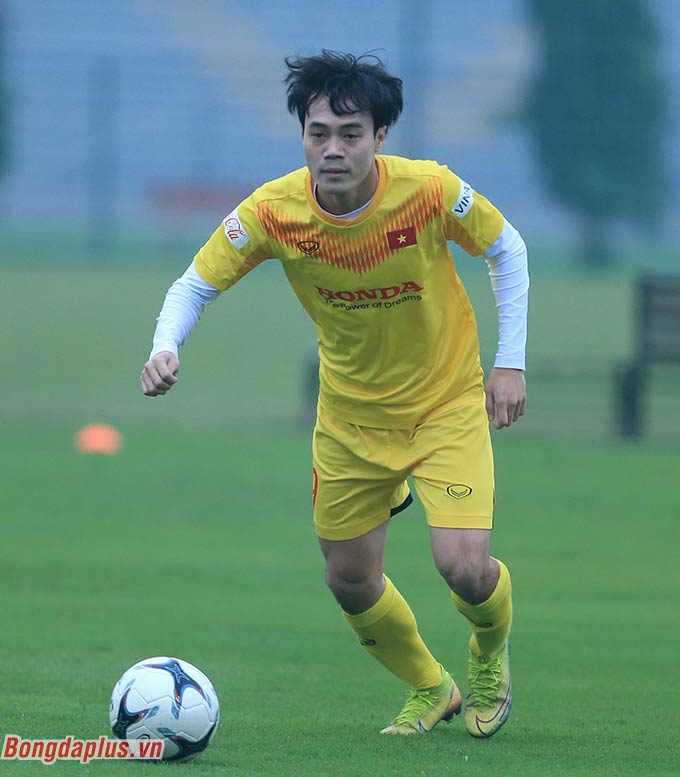 Tiền đạo Nguyễn Văn Toàn, bạn thân của Công Phượng đang là sự lựa chọn hàng đầu trên hàng công của đội tuyển Việt Nam 